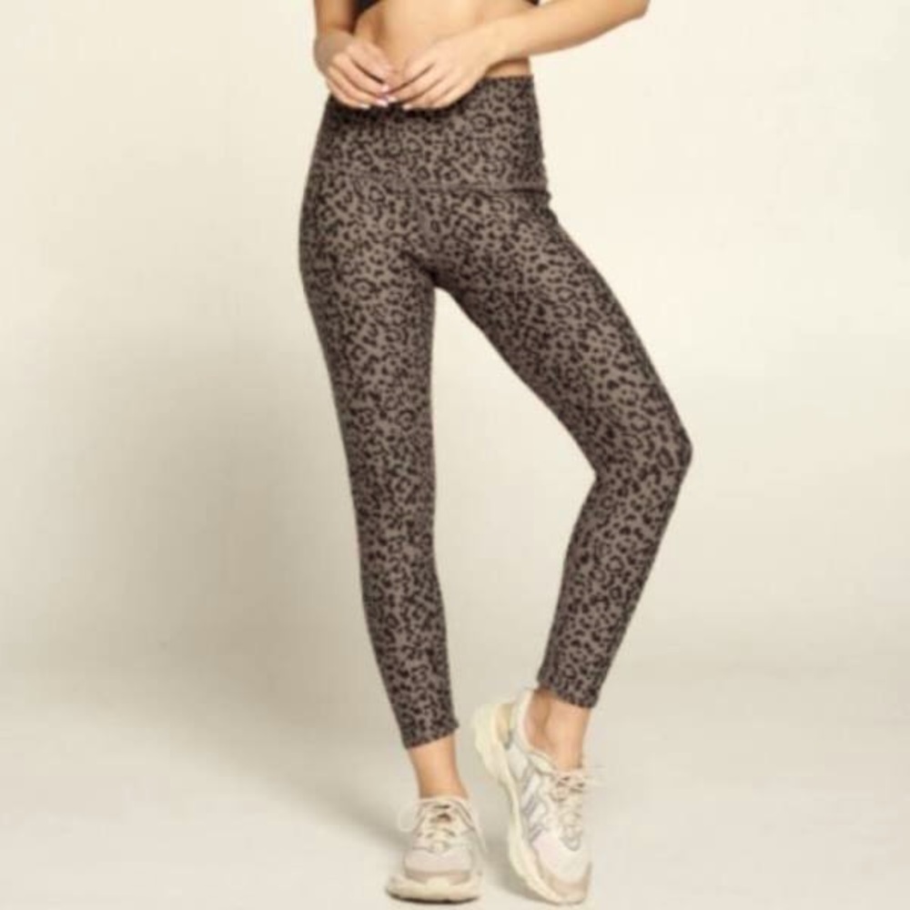Evolution and Creation 🐆 leopard leggings